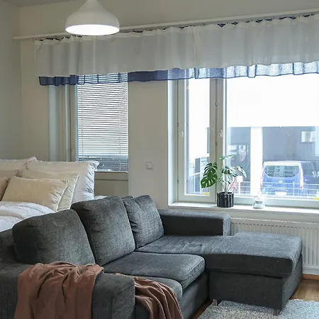 Arctic Hideway By Booklapland *