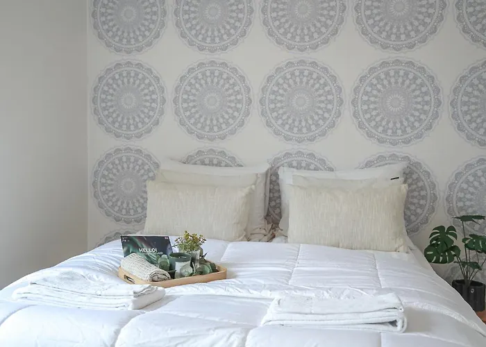 Arctic Hideway By Booklapland *